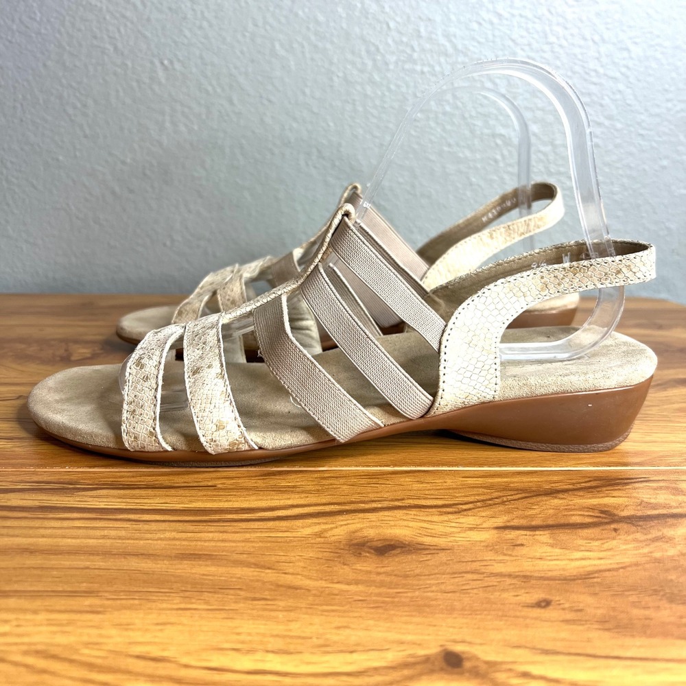 Munro Bev Sandals Sz 9.5 W Beige‎ M41884U Strappy Snakeskin Low Wedge Slingback